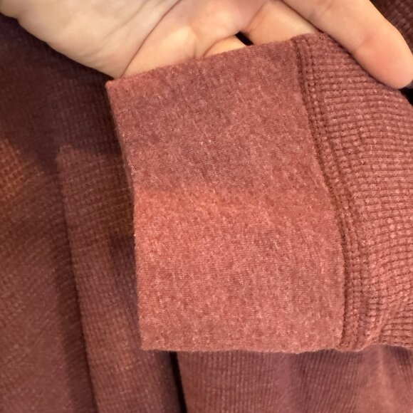 Eddie Bauer Burgundy Waffle-Knit V-Neck Long-Sleeve Tee XL EUC Relaxed Casual - Picture 5 of 6